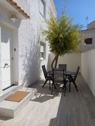 Foto 1 de Casa adossada en venda a Playa del Cura de 3 habitacions amb terrassa i piscina