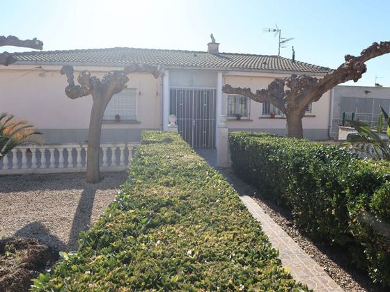 Foto 2 de Xalet en venda a Deltebre de 4 habitacions amb terrassa i garatge