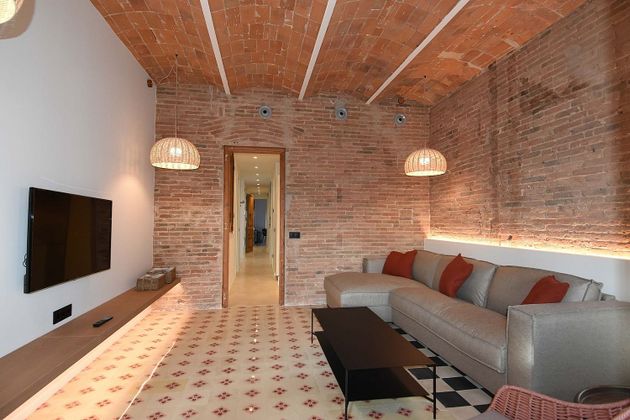 Foto 1 de Piso en alquiler en Eixample Nord – La Devesa de 2 habitaciones con terraza y muebles