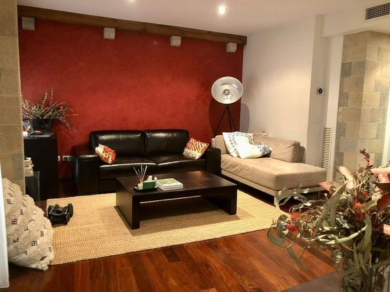 Foto 2 de Pis en lloguer a Centre - Girona de 2 habitacions amb mobles i aire acondicionat