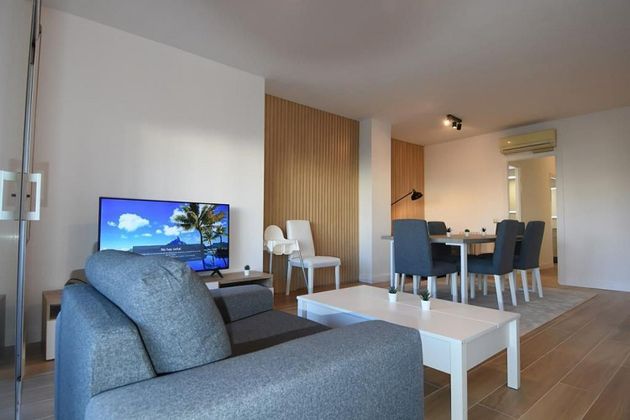 Foto 1 de Piso en alquiler en Eixample Nord – La Devesa de 4 habitaciones con terraza y muebles