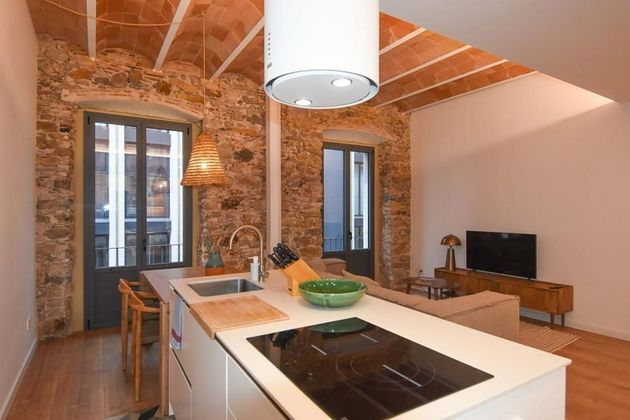 Foto 1 de Pis en lloguer a Centre - Girona de 3 habitacions amb terrassa i mobles
