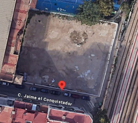 Foto 1 de Terreno en venta en calle Jaime El Conquistador de 1684 m²