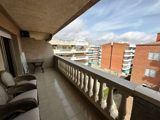 Foto 1 de Dúplex en venta en La Pineda de 2 habitaciones con terraza y piscina