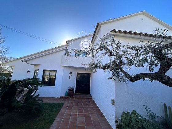 Foto 2 de Xalet en venda a Vilafortuny - Cap de Sant Pere de 5 habitacions amb terrassa i piscina
