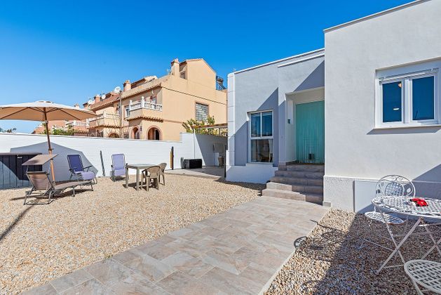 Foto 2 de Casa en venda a Avileses de 2 habitacions amb terrassa i piscina