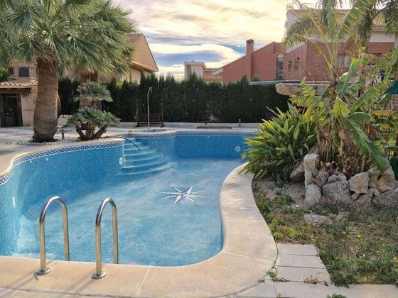 Foto 2 de Venta de casa en El Faro - El Dossel de 6 habitaciones con terraza y piscina