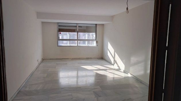 Foto 1 de Alquiler de piso en Zona Centro de 3 habitaciones con aire acondicionado y calefacción