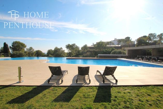 Foto 2 de Pis en lloguer a Can Girona - Terramar - Can Pei - Vinyet de 4 habitacions amb terrassa i piscina