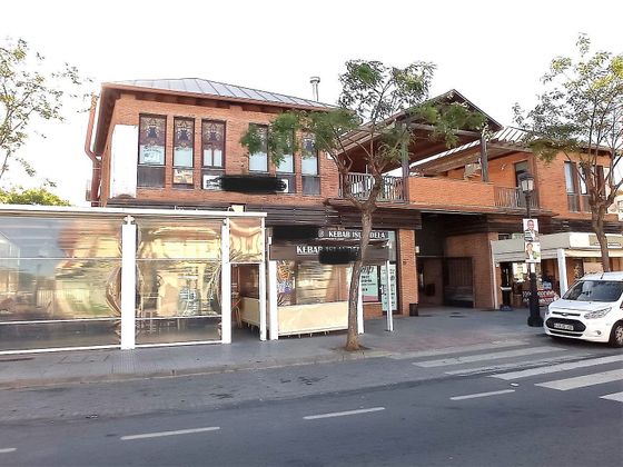 Foto 1 de Local en venta en calle Ciudad de Ayamonte con terraza
