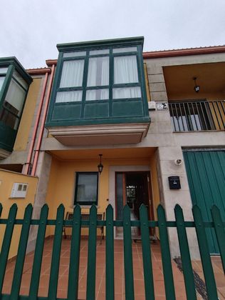 Foto 1 de Casa adossada en venda a Mesoiro de 6 habitacions amb terrassa i garatge