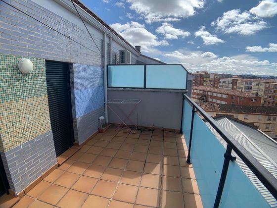 Foto 2 de Dúplex en lloguer a Calatayud de 5 habitacions amb terrassa i garatge