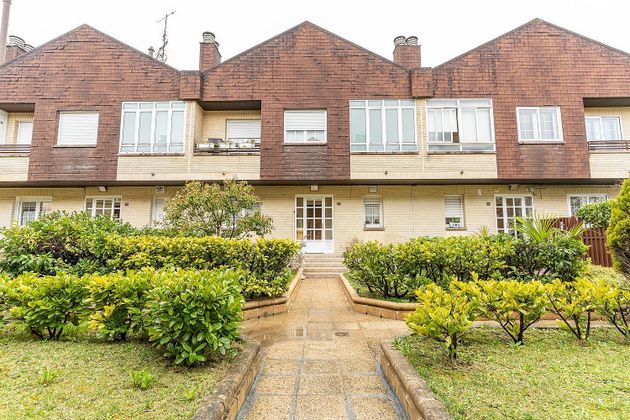 Foto 1 de Casa en venda a Armentia - Ciudad Jardín de 5 habitacions amb terrassa i balcó