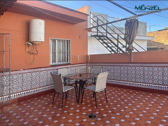 Foto 1 de Venta de casa adosada en Centro - Doña Mercedes de 4 habitaciones con terraza y aire acondicionado