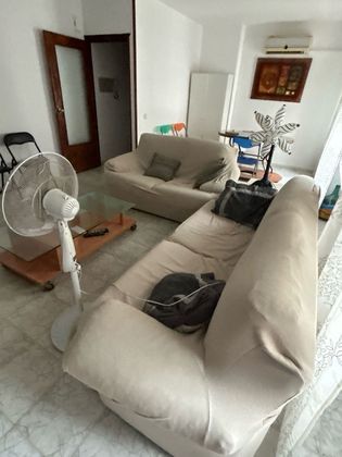 Foto 2 de Pis en venda a Casco Antiguo - Centro de 3 habitacions amb terrassa i aire acondicionat