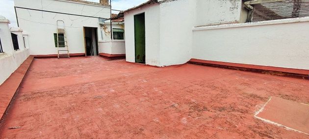 Foto 2 de Àtic en venda a Casco Antiguo - Centro de 3 habitacions amb terrassa i balcó