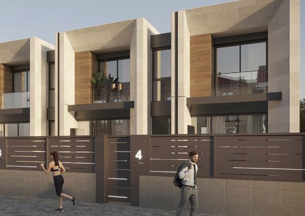 Foto 1 de Casa adossada en venda a calle Partida Mirandés de 3 habitacions amb terrassa i piscina