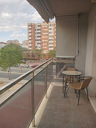 Foto 1 de Piso en venta en Elda de 3 habitaciones con garaje y balcón