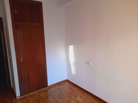 Foto 2 de Pis en venda a Barrios Bajos - La Horta de 3 habitacions amb garatge i calefacció