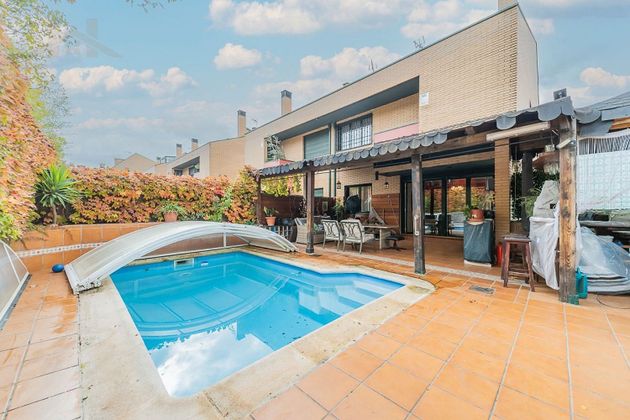 Foto 1 de Casa en venda a Viñas Viejas de 5 habitacions amb terrassa i piscina