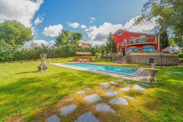 Foto 1 de Chalet en venta en Parque Boadilla de 6 habitaciones con terraza y piscina