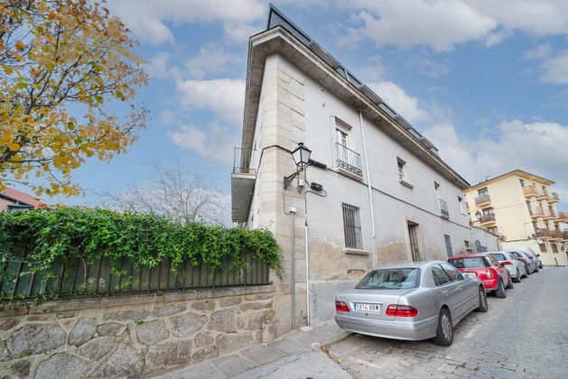 Foto 1 de Casa en venta en calle Calvario de 9 habitaciones con terraza y garaje