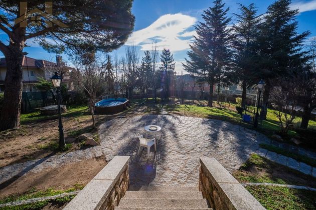 Foto 2 de Xalet en venda a calle Monte Valmayor de 4 habitacions amb terrassa i piscina
