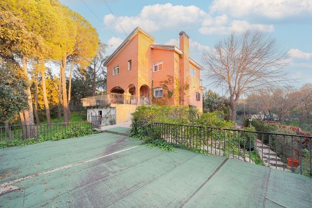 Foto 2 de Xalet en venda a Las Zorreras - Monte Encinar de 5 habitacions amb terrassa i piscina