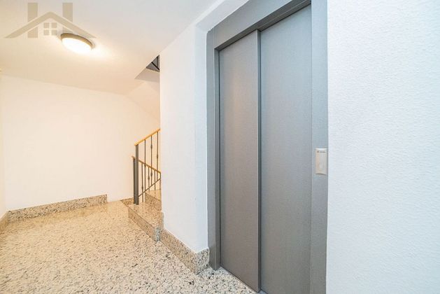 Foto 2 de Dúplex en alquiler en Casco Antiguo de 2 habitaciones con calefacción y ascensor