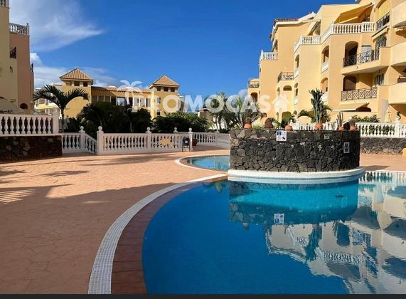 Foto 2 de Dúplex en venda a Los Cristianos - Playa de las Américas de 2 habitacions amb terrassa i garatge