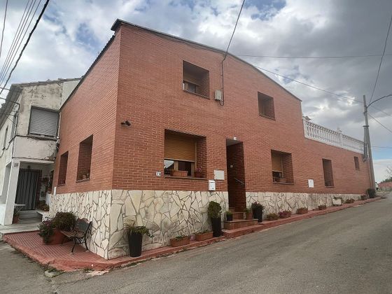 Foto 1 de Venta de chalet en calle De Las Palomas de 4 habitaciones con terraza y calefacción
