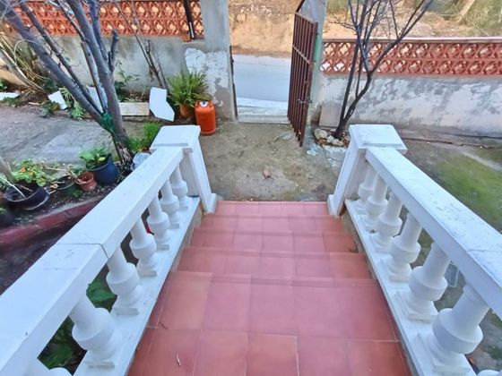 Foto 2 de Xalet en venda a Olesa de Montserrat de 4 habitacions amb terrassa i piscina