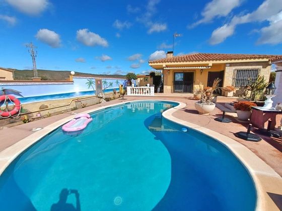 Foto 2 de Chalet en venta en Sant Quintí de Mediona de 4 habitaciones con terraza y piscina