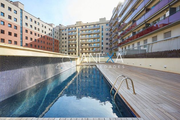 Foto 2 de Pis en venda a calle De Pere IV de 2 habitacions amb terrassa i piscina