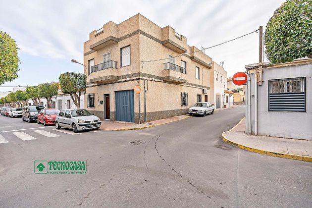 Foto 1 de Casa en venta en Zona Santo Domingo de 6 habitaciones con terraza y garaje
