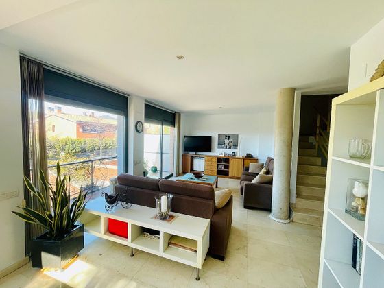 Foto 2 de Casa adossada en venda a Arenys de Mar de 3 habitacions amb terrassa i garatge