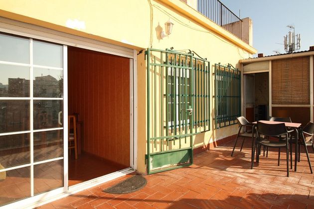 Foto 2 de Àtic en venda a El Raval de 3 habitacions amb terrassa i aire acondicionat