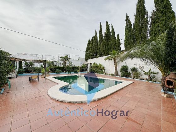 Foto 1 de Casa en venda a Torredonjimeno de 4 habitacions amb terrassa i piscina