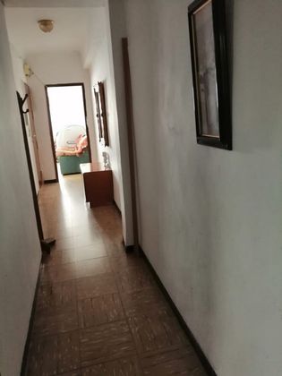 Foto 2 de Venta de piso en Novelda de 3 habitaciones con balcón