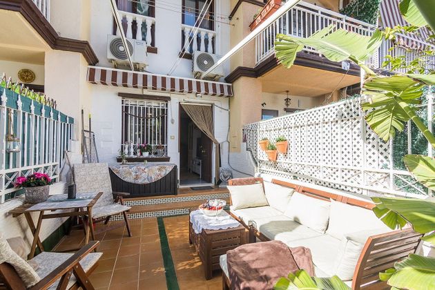 Foto 2 de Venta de casa en avenida Zaragoza de 1 habitación con terraza y jardín