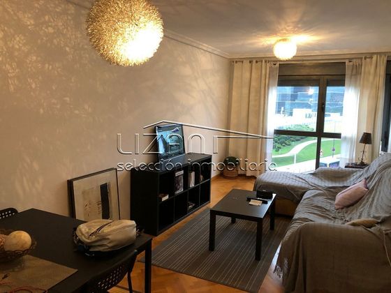 Foto 2 de Piso en venta en Milán - Pumarín - Teatinos de 4 habitaciones con garaje y calefacción