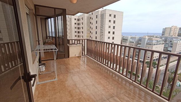 Foto 2 de Piso en venta en calle Apòstol Santiago de 3 habitaciones con terraza y piscina