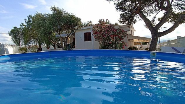 Foto 2 de Xalet en venda a calle Zucaina de 4 habitacions amb terrassa i piscina