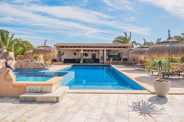 Foto 2 de Venta de chalet en Santanyí de 5 habitaciones con terraza y piscina