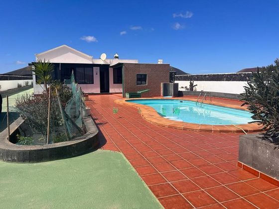 Foto 2 de Casa rural en venta en Masdache de 4 habitaciones con terraza y piscina