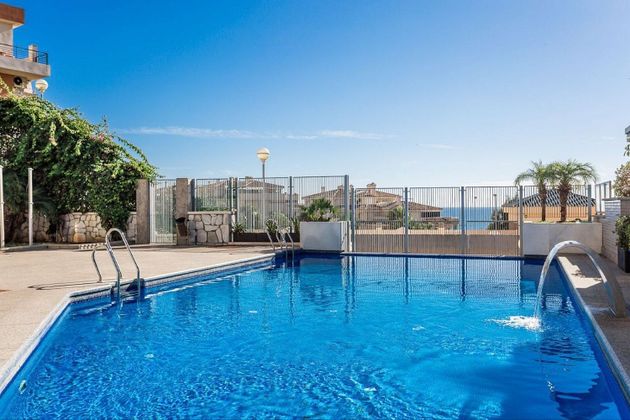 Foto 2 de Alquiler de ático en Torrequebrada de 2 habitaciones con terraza y piscina