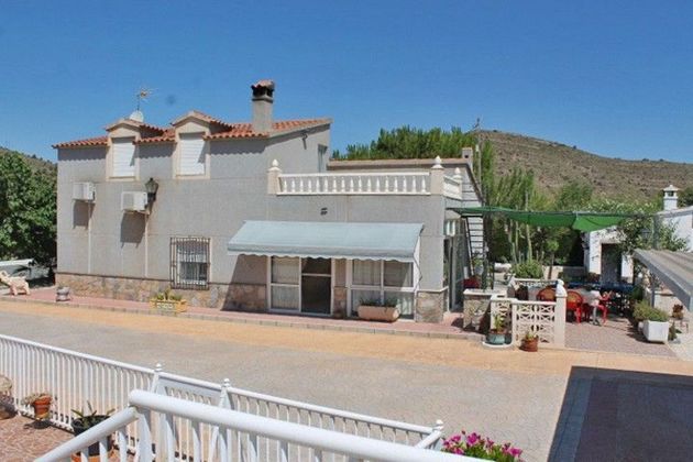 Foto 2 de Casa en venta en El Fondo de les Neus-El Hondon de las Nieves de 5 habitaciones con terraza y piscina