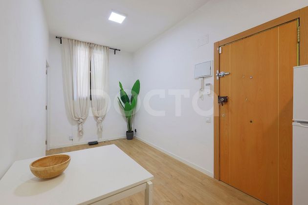 Foto 2 de Piso en venta en calle Joventut de 2 habitaciones y 44 m²