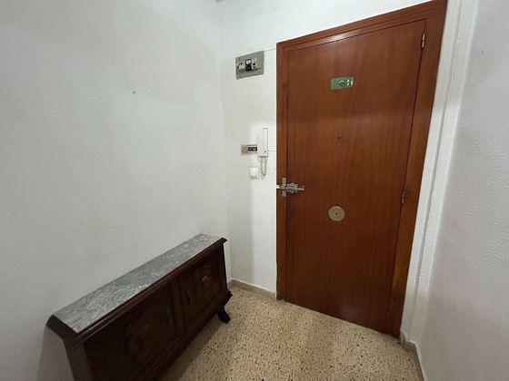 Foto 2 de Pis en venda a Riba-roja de Túria de 3 habitacions i 101 m²