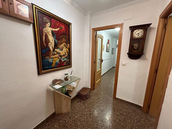Foto 2 de Piso en venta en Riba-roja de Túria de 3 habitaciones con balcón y ascensor